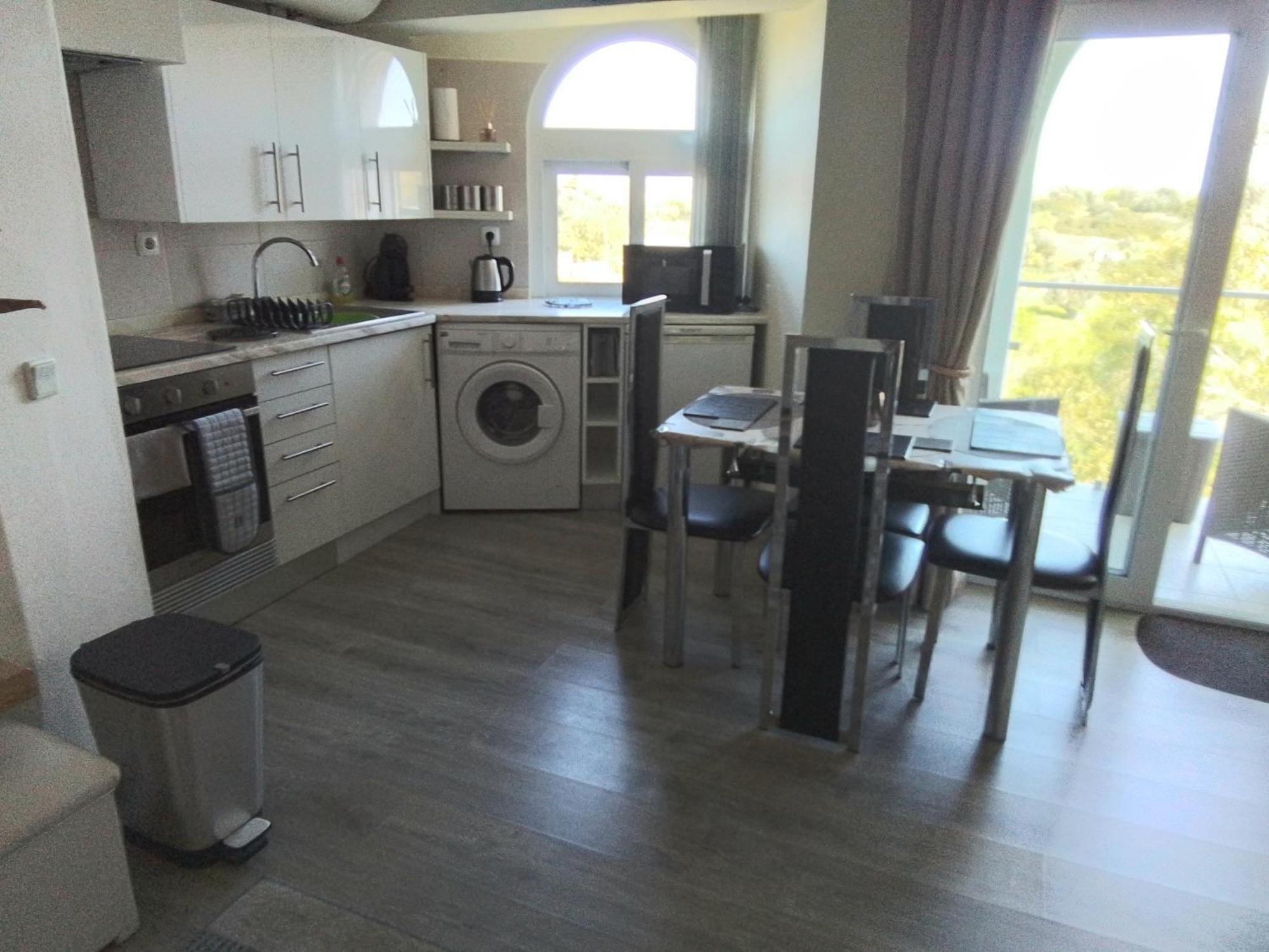 Mountain View Apartment อัลวอร์ ภายนอก รูปภาพ